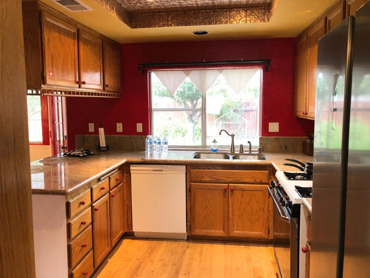 Festive Haven Room Hemet Exterior photo